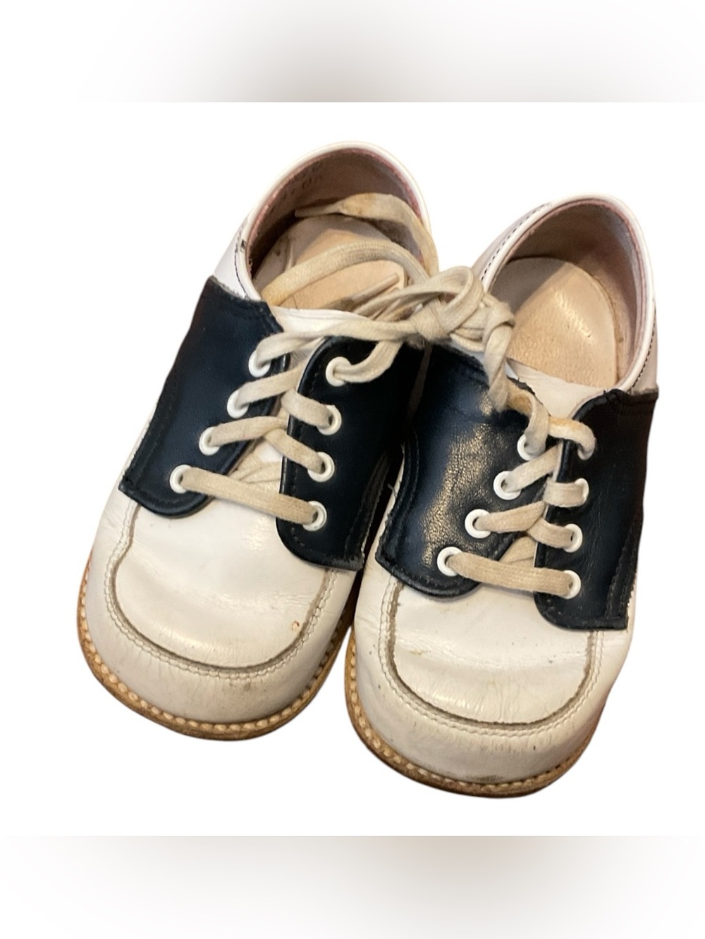 Stride Rite White and Black Leather Lace-Up Kids Beginner walking Shoes